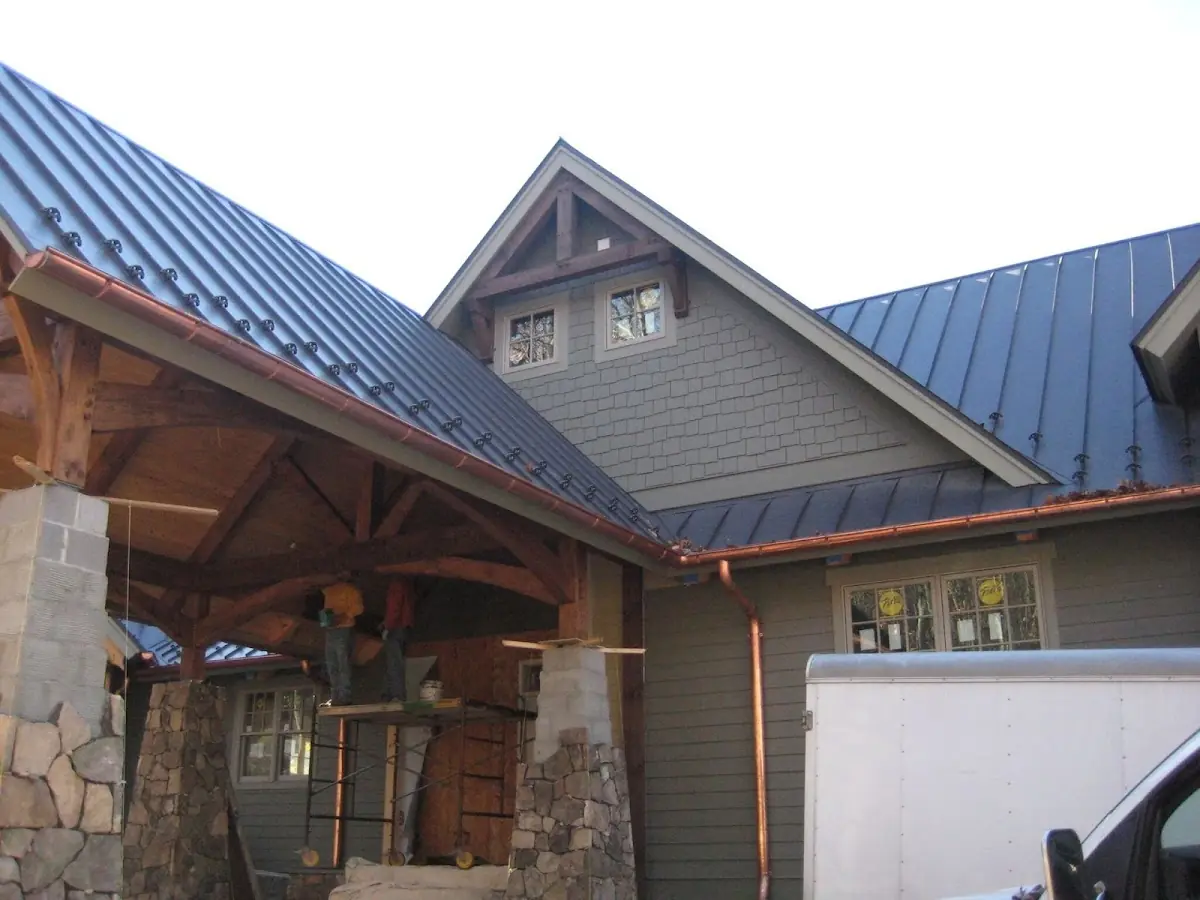 Craftsman Roofing team delivering quality roofing work in North Riverdale